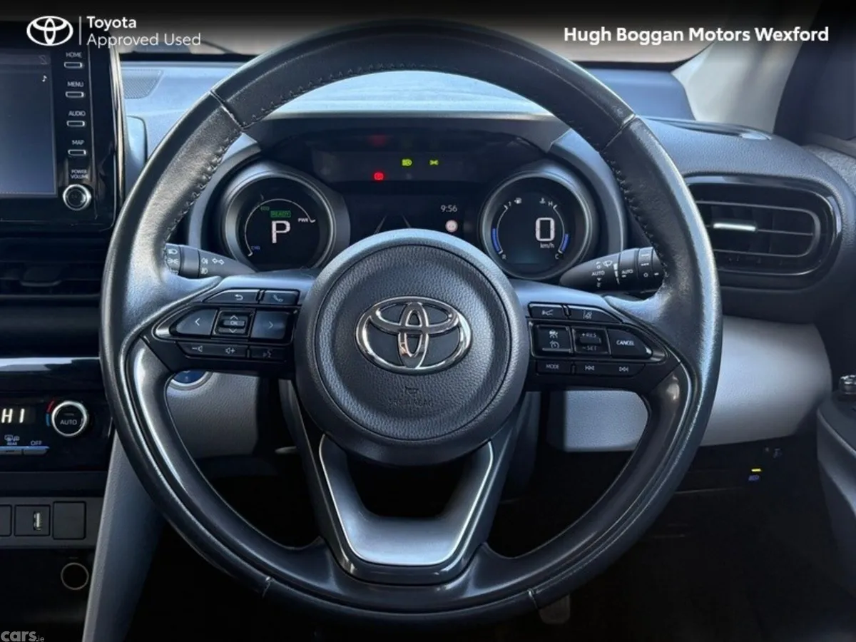 Toyota Yaris Cross Hatchback, Petrol Hybrid, 2022, Green