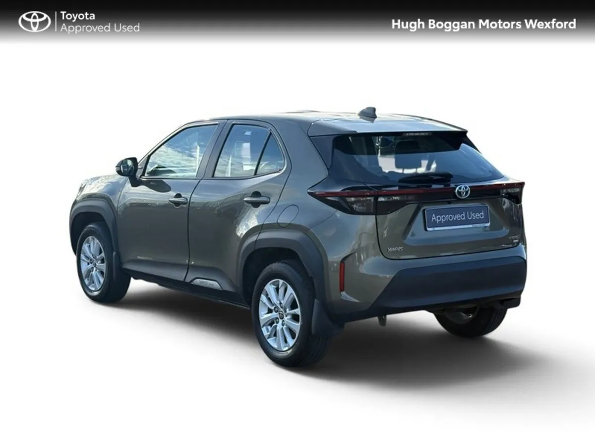 Toyota Yaris Cross Hatchback, Petrol Hybrid, 2022, Green