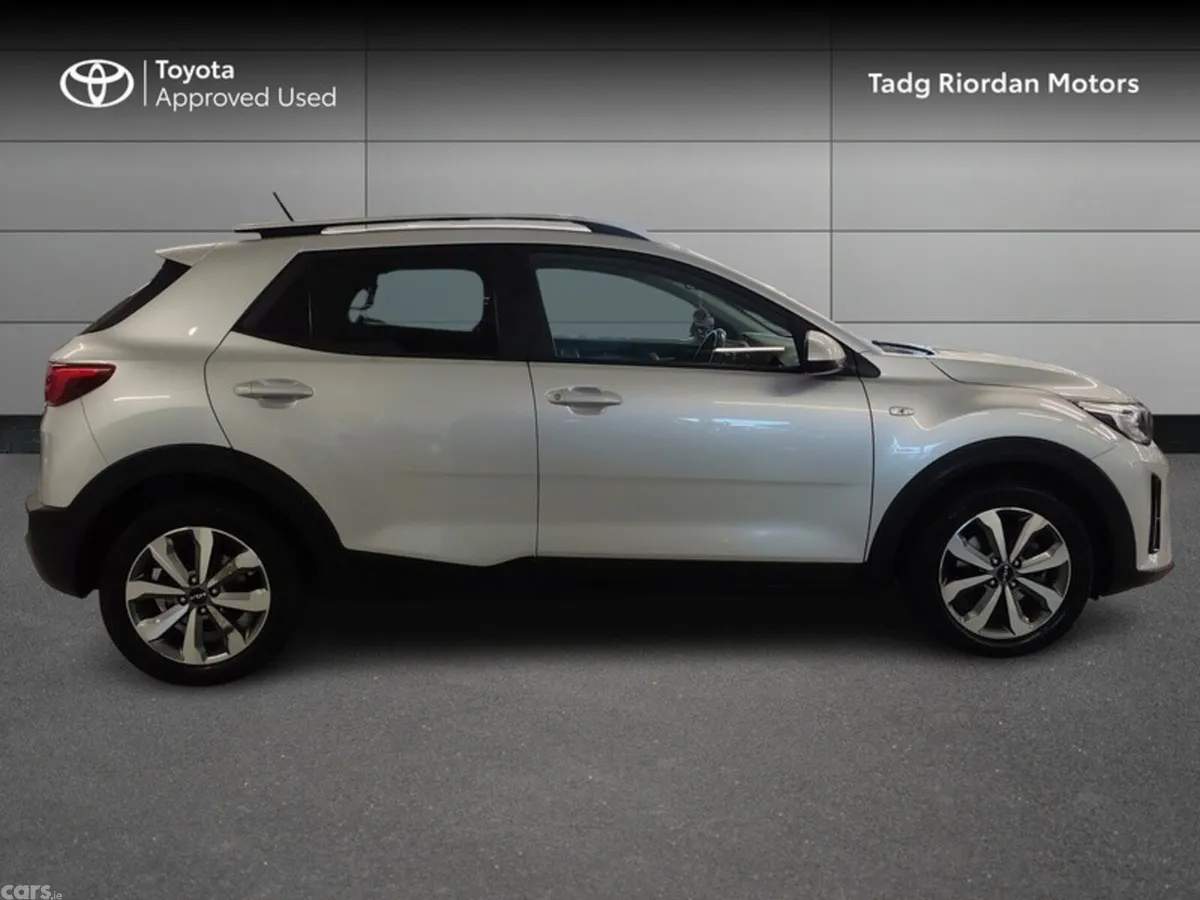 Kia Stonic Estate, Petrol, 2022, Grey