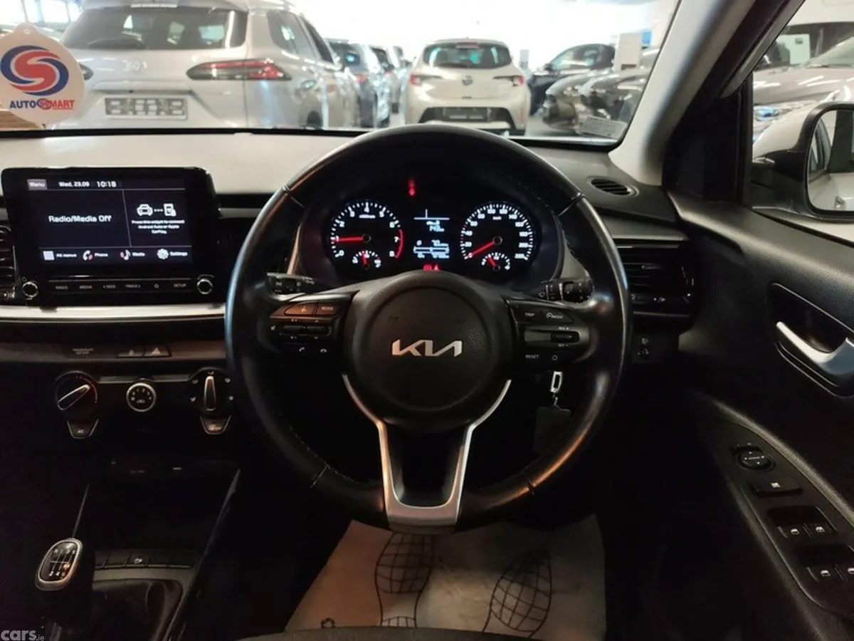 Kia Stonic Estate, Petrol, 2022, Grey