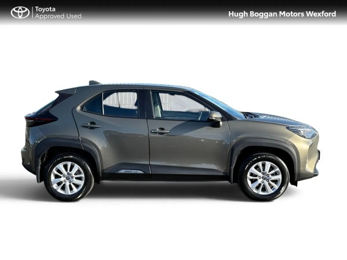 Toyota Yaris Cross Hatchback, Petrol Hybrid, 2022, Green
