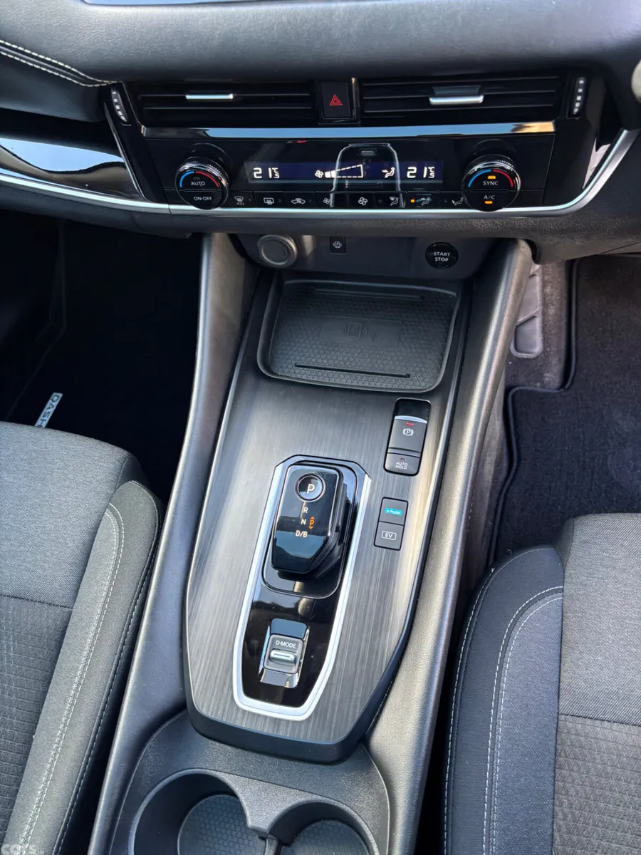 Nissan Qashqai MPV, Petrol, 2024, Grey