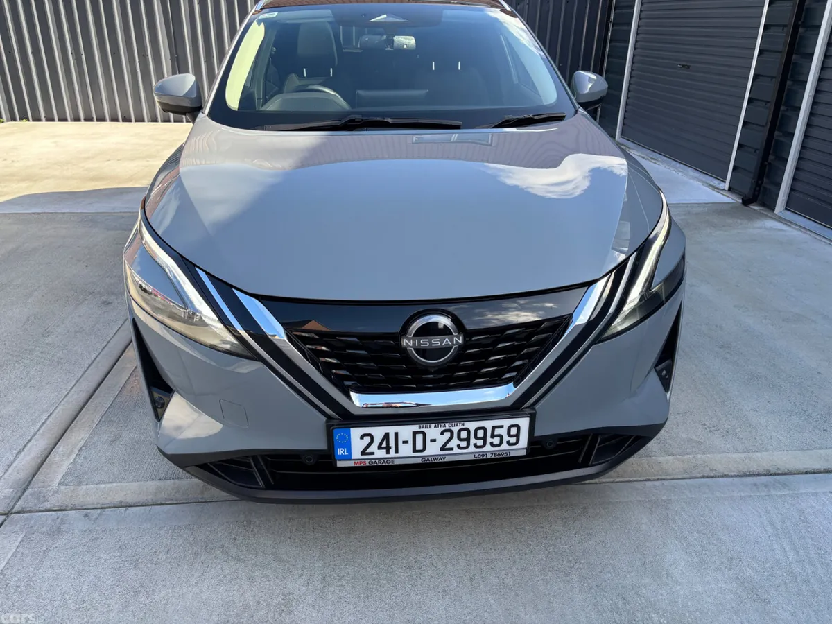 Nissan Qashqai MPV, Petrol, 2024, Grey