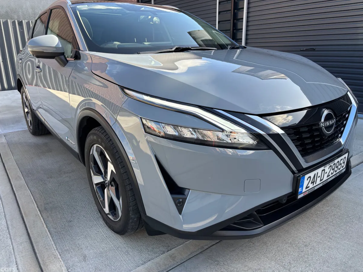 Nissan Qashqai MPV, Petrol, 2024, Grey