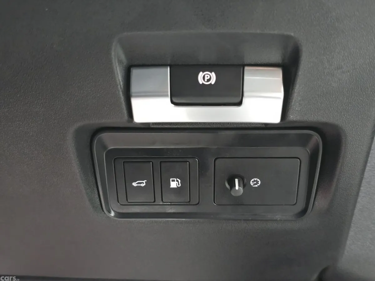 Land Rover Discovery Sport SUV, Petrol Plug-in Hybrid, 2022, Black