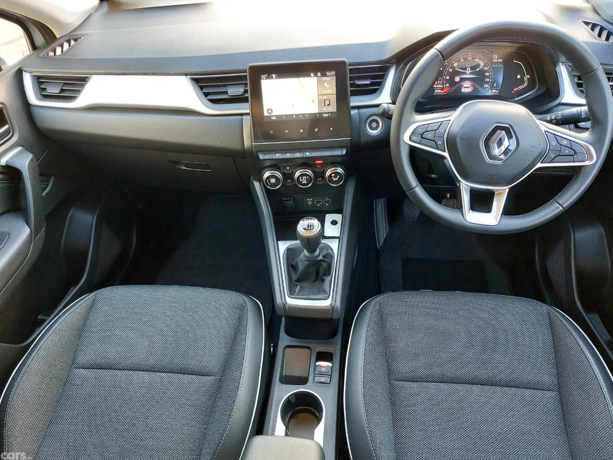 Renault Captur Hatchback, Petrol, 2023, Grey
