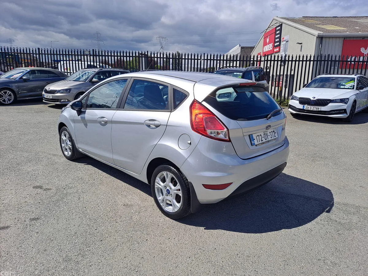 Ford Fiesta Hatchback, Petrol, 2017, Grey
