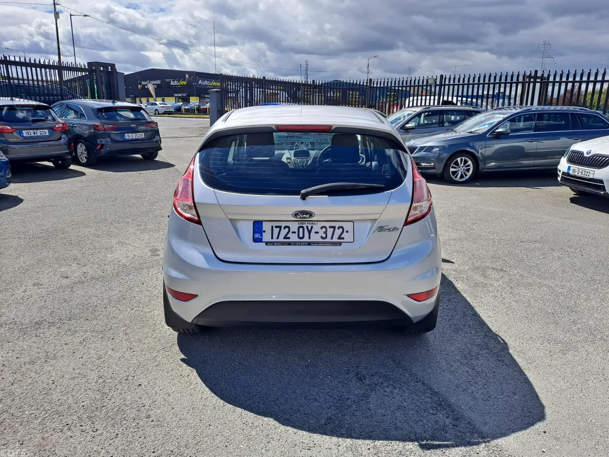 Ford Fiesta Hatchback, Petrol, 2017, Grey