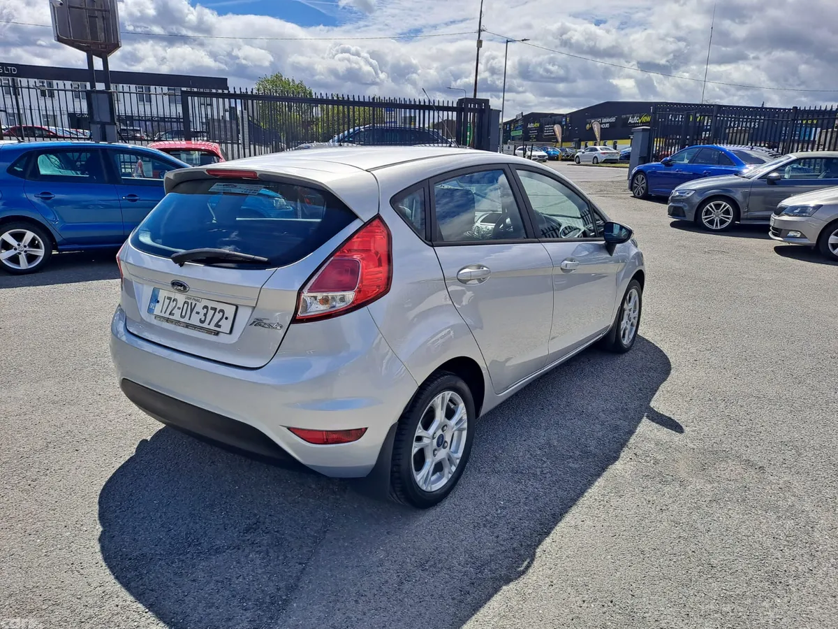 Ford Fiesta Hatchback, Petrol, 2017, Grey