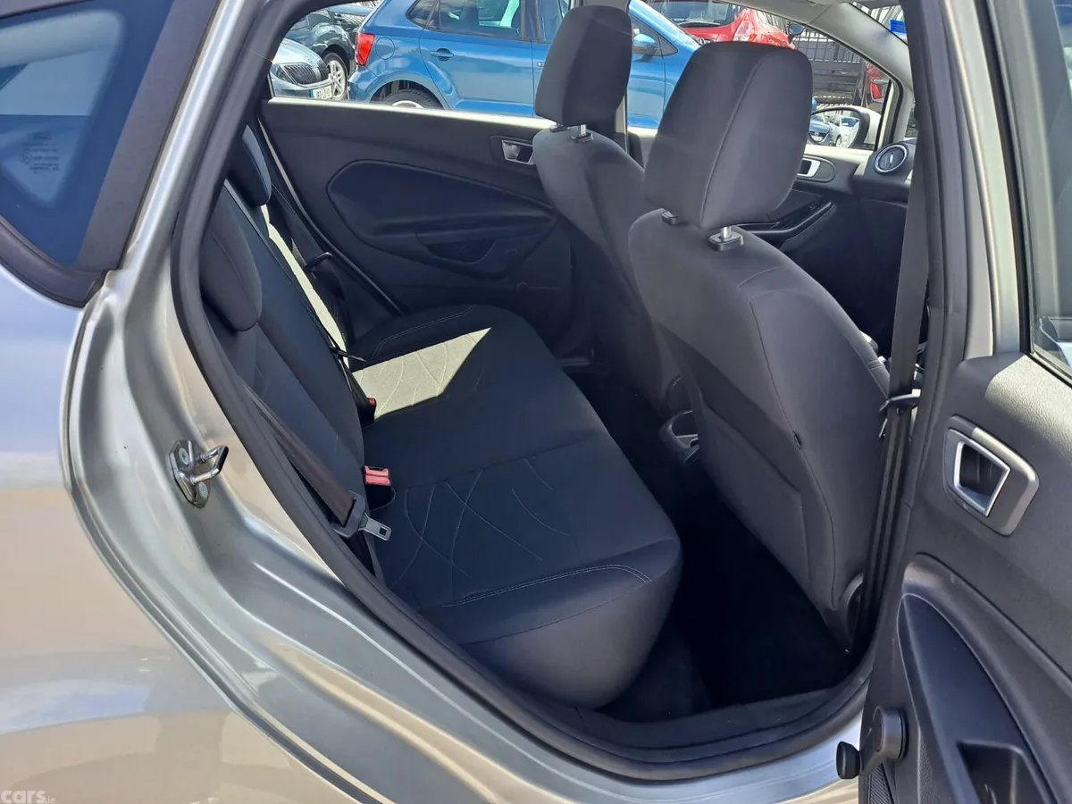 Ford Fiesta Hatchback, Petrol, 2017, Grey