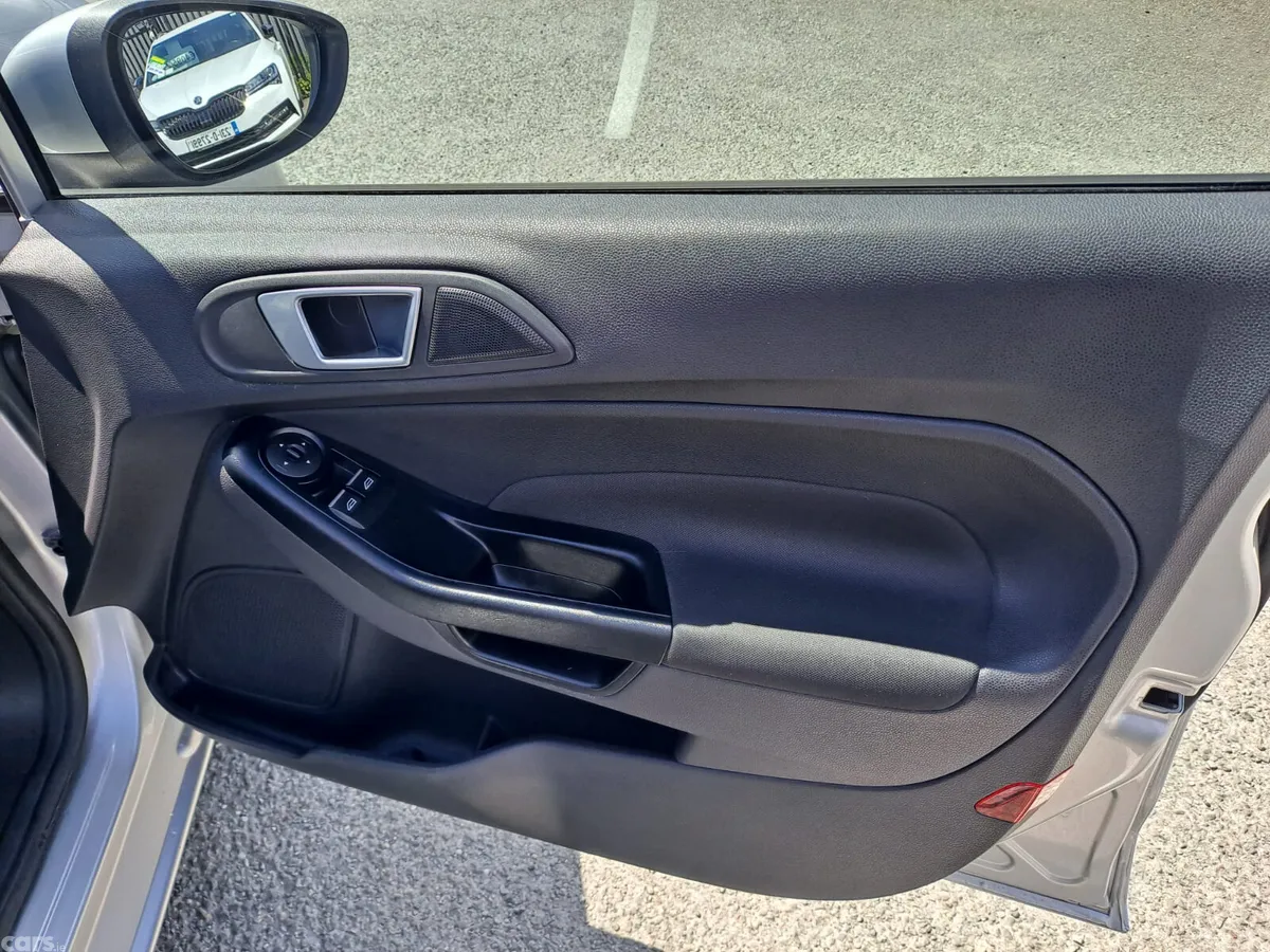 Ford Fiesta Hatchback, Petrol, 2017, Grey