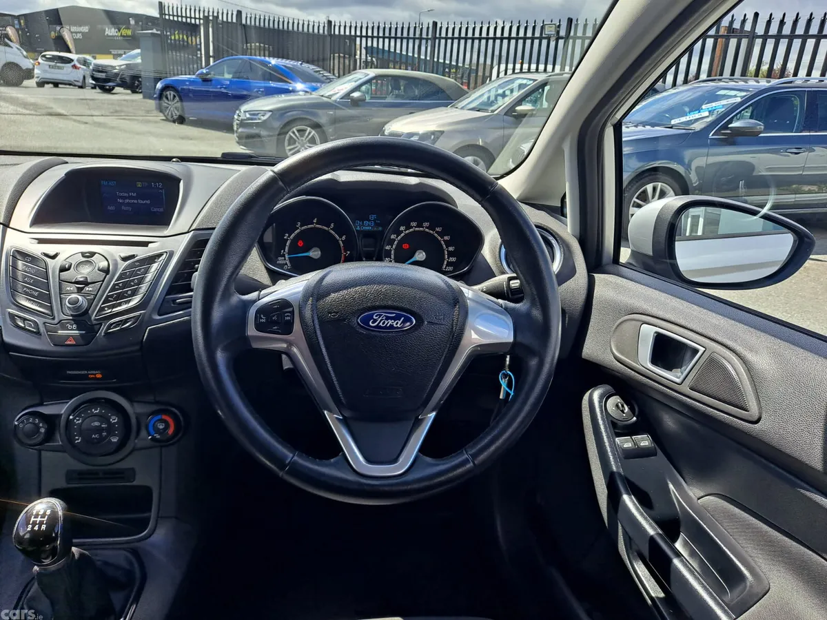 Ford Fiesta Hatchback, Petrol, 2017, Grey