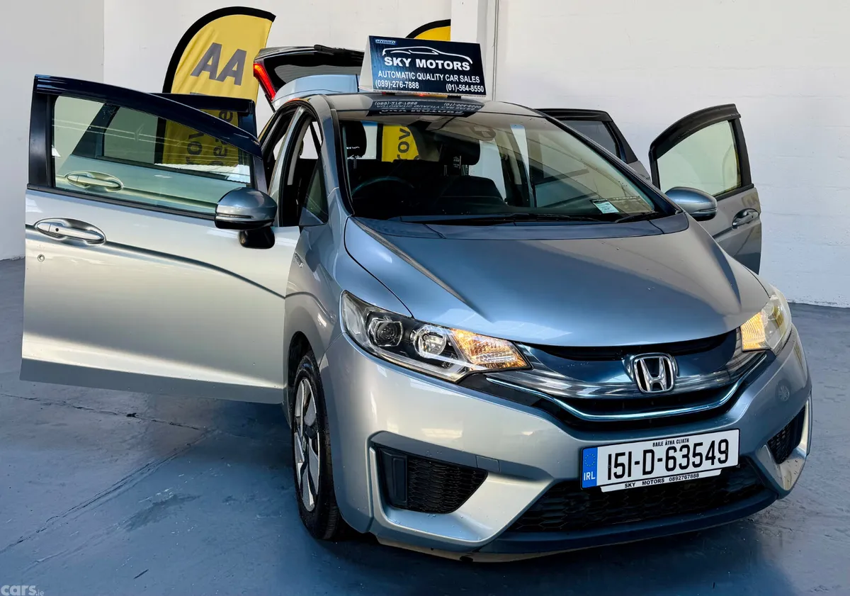 Honda Fit Hatchback, Petrol Hybrid, 2015, Silver