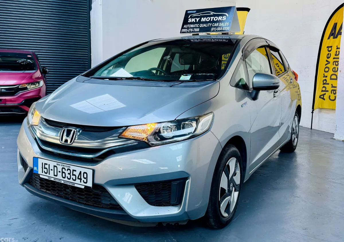 Honda Fit Hatchback, Petrol Hybrid, 2015, Silver