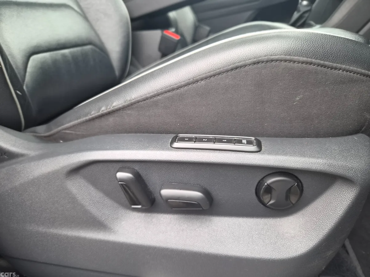 Volkswagen Tiguan SUV, Diesel, 2019, Black