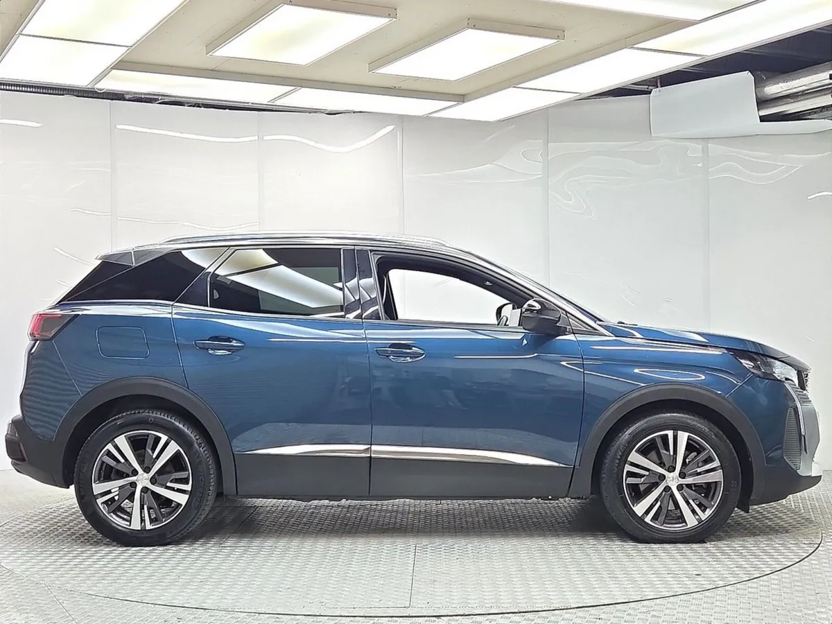 Peugeot 3008 SUV, Petrol Plug-in Hybrid, 2024, Blue