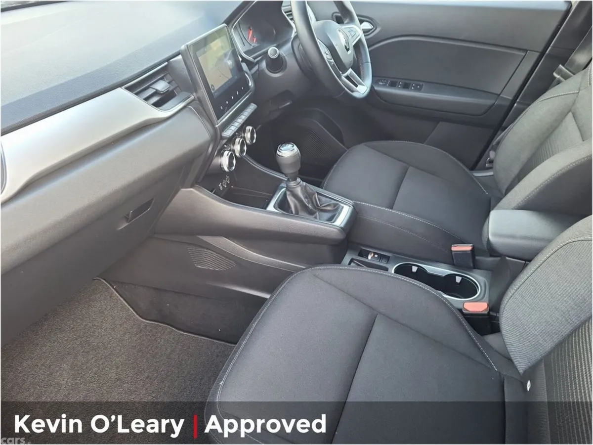 Renault Captur Hatchback, Diesel, 2021, Grey