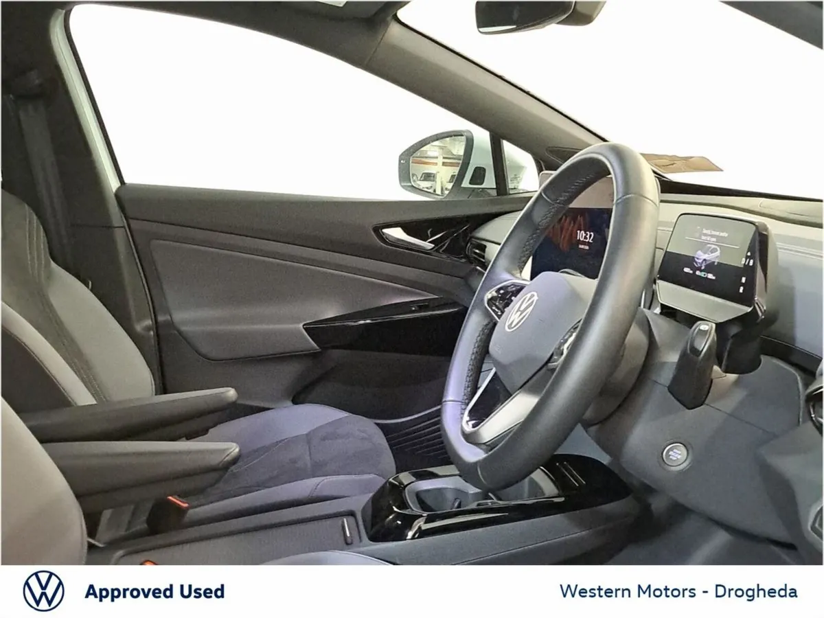 Volkswagen ID.4 SUV, Electric, 2026, White