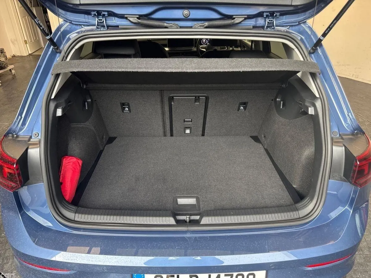 Volkswagen Golf Hatchback, Diesel, 2025, Blue