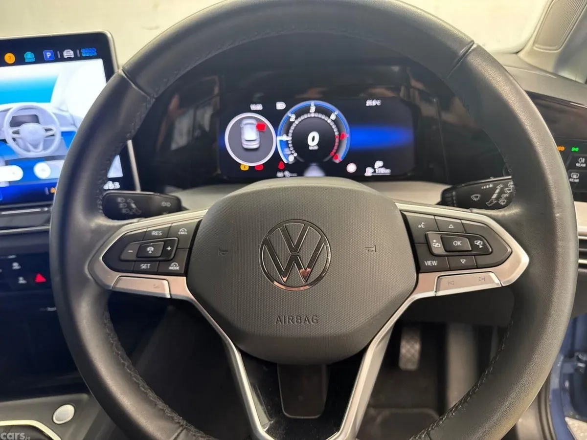 Volkswagen Golf Hatchback, Diesel, 2025, Blue
