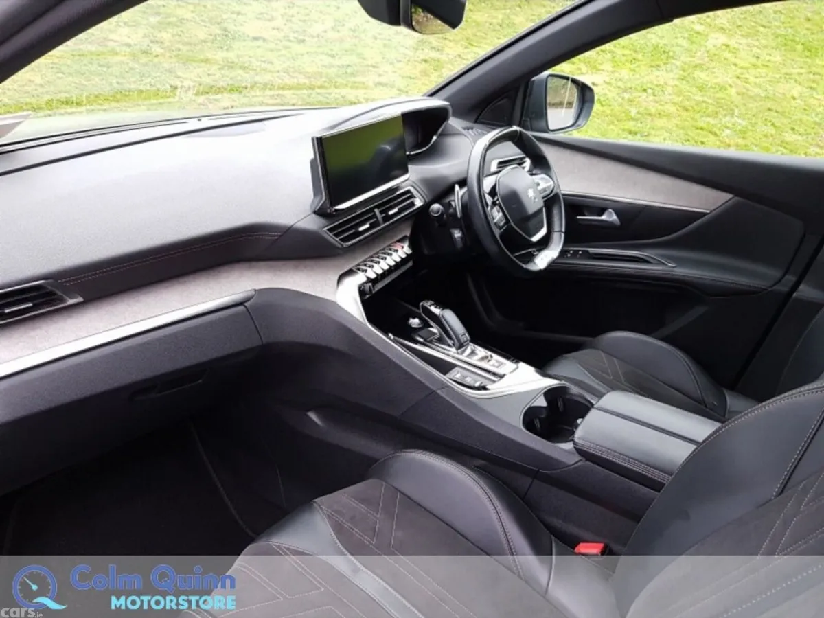 Peugeot 5008 MPV, Diesel, 2021, Grey