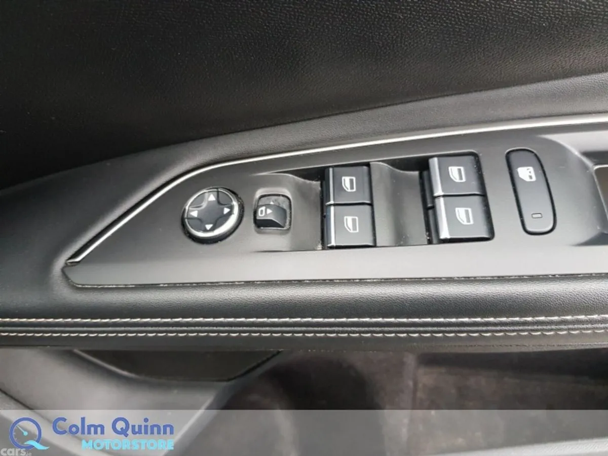 Peugeot 5008 MPV, Diesel, 2021, Grey