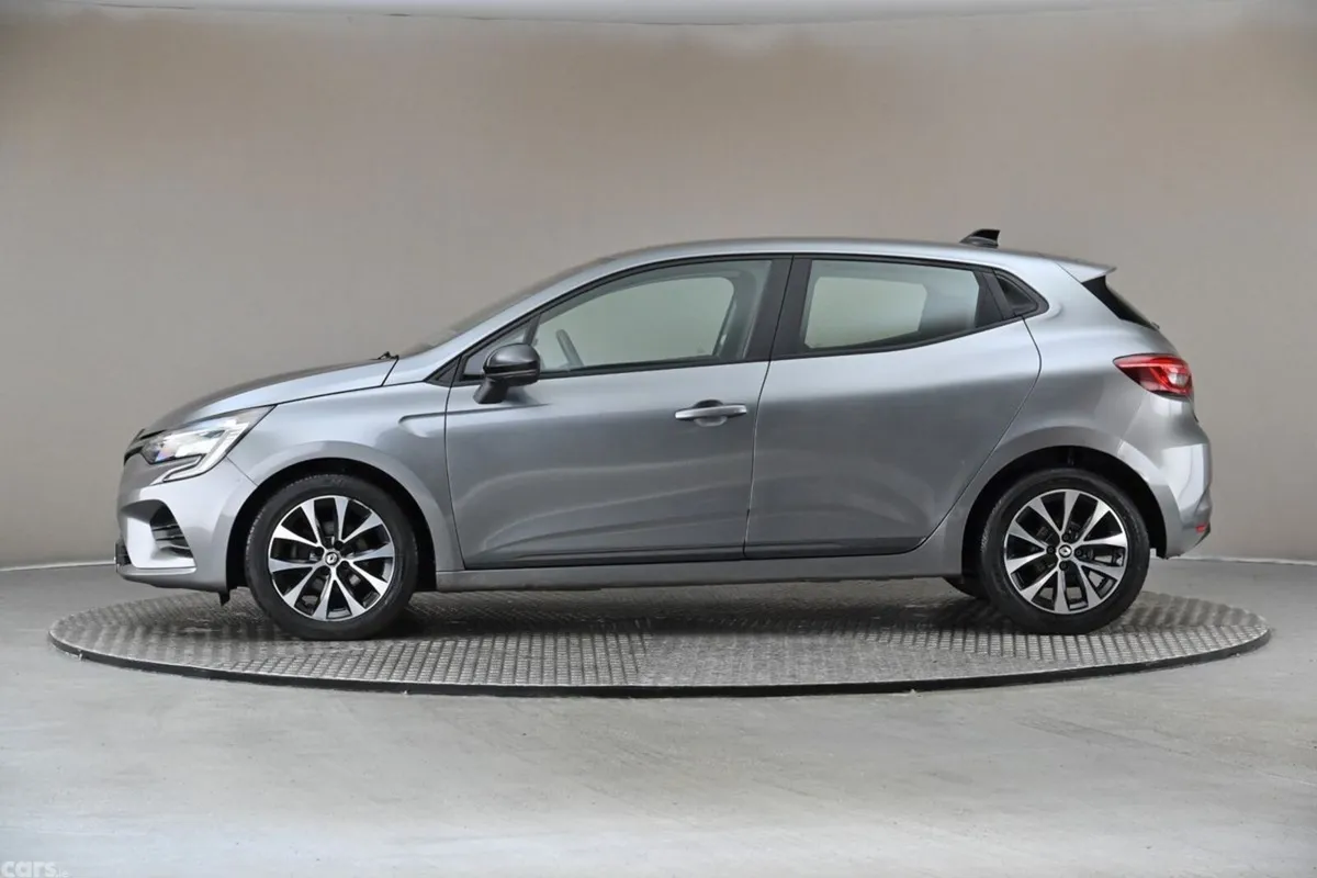 Renault Clio Hatchback, Petrol, 2023, Grey