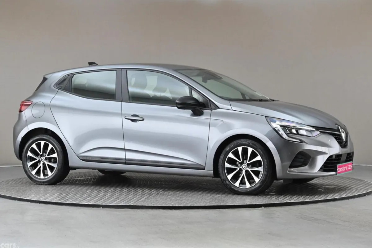 Renault Clio Hatchback, Petrol, 2023, Grey