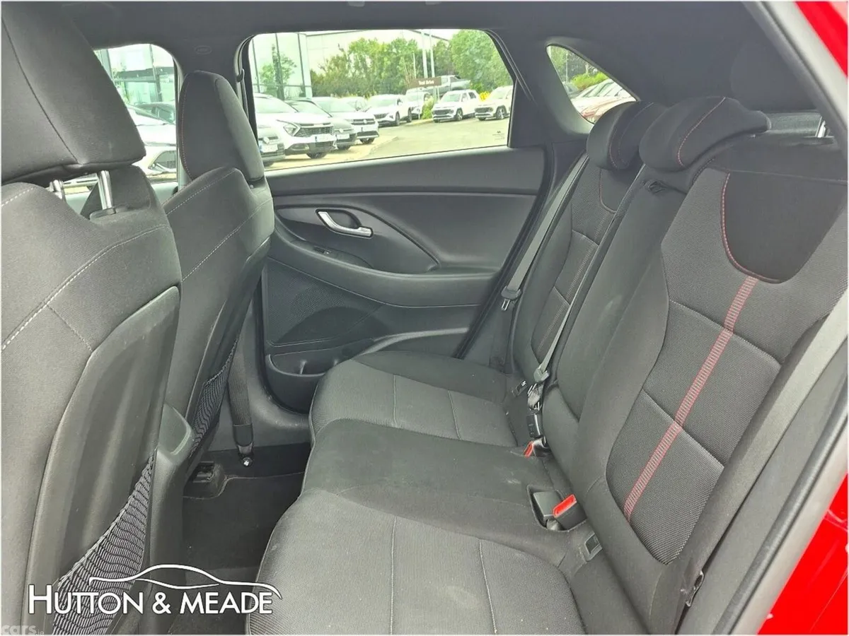 Hyundai i30 Hatchback, Petrol, 2023, Red