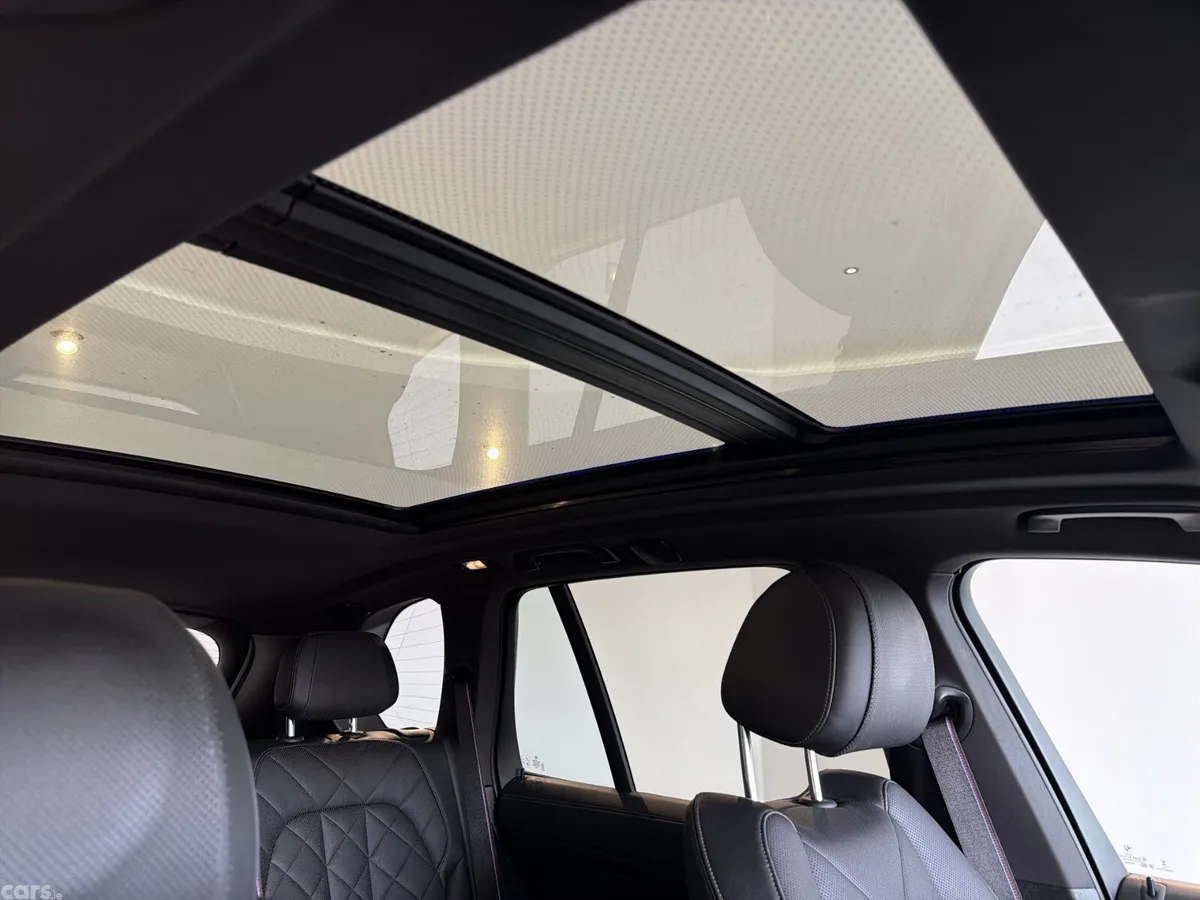 BMW X5 SUV, Petrol Hybrid, 2023, White