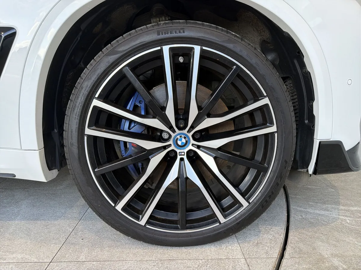 BMW X5 SUV, Petrol Hybrid, 2023, White