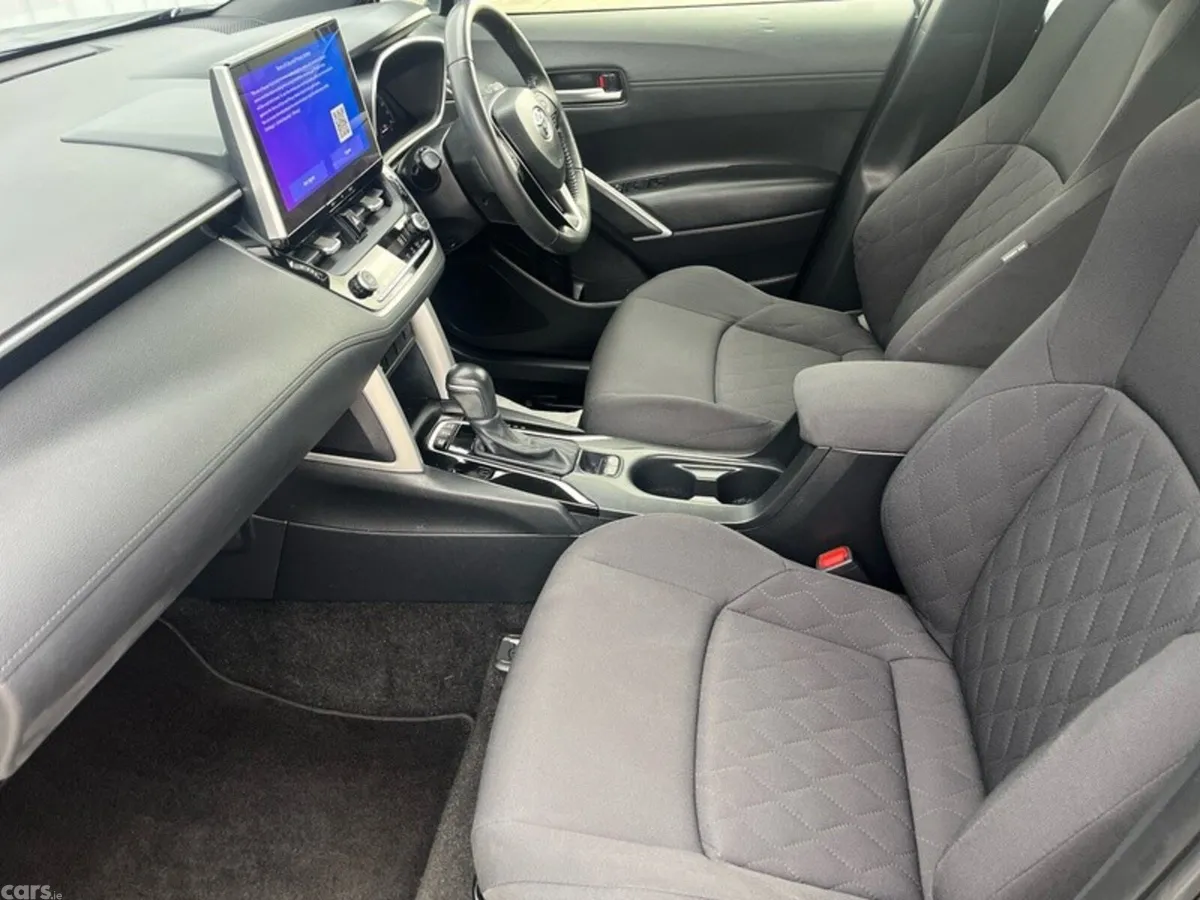 Toyota Corolla Cross SUV, Petrol Hybrid, 2024, Black