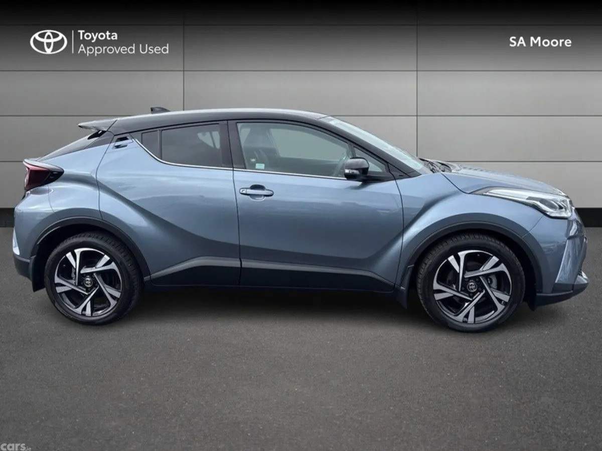 Toyota C-HR SUV, Petrol Hybrid, 2023, Grey