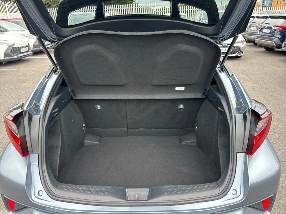 Toyota C-HR SUV, Petrol Hybrid, 2023, Grey