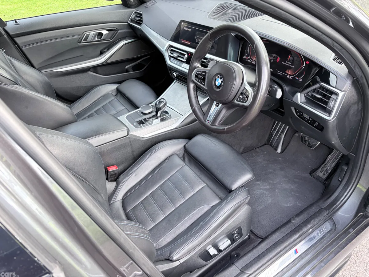 BMW 3-Series Saloon, Diesel Hybrid, 2020, Grey