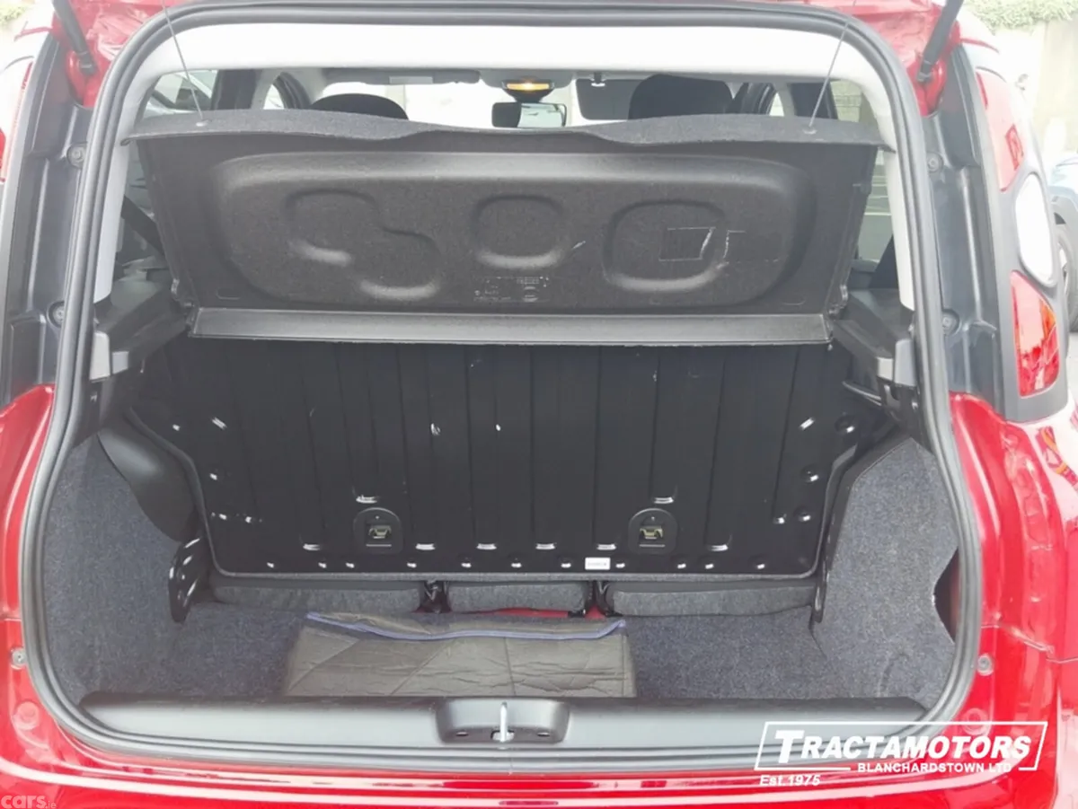 Fiat Panda Hatchback, Petrol Hybrid, 2025, Red