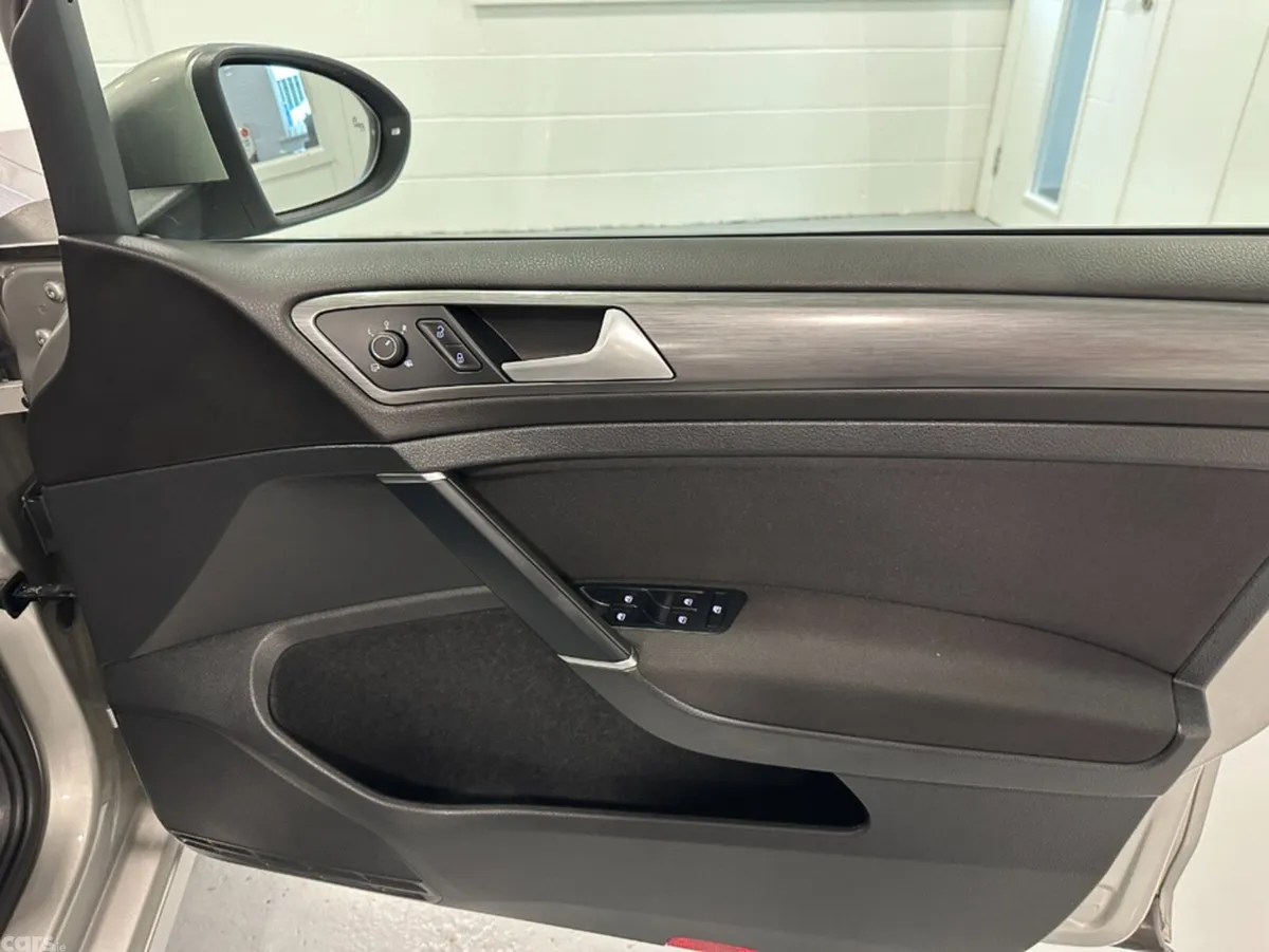 Volkswagen Golf Hatchback, Diesel, 2019, Silver