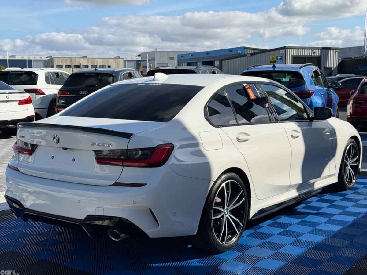 BMW 3-Series Saloon, Diesel, 2019, White