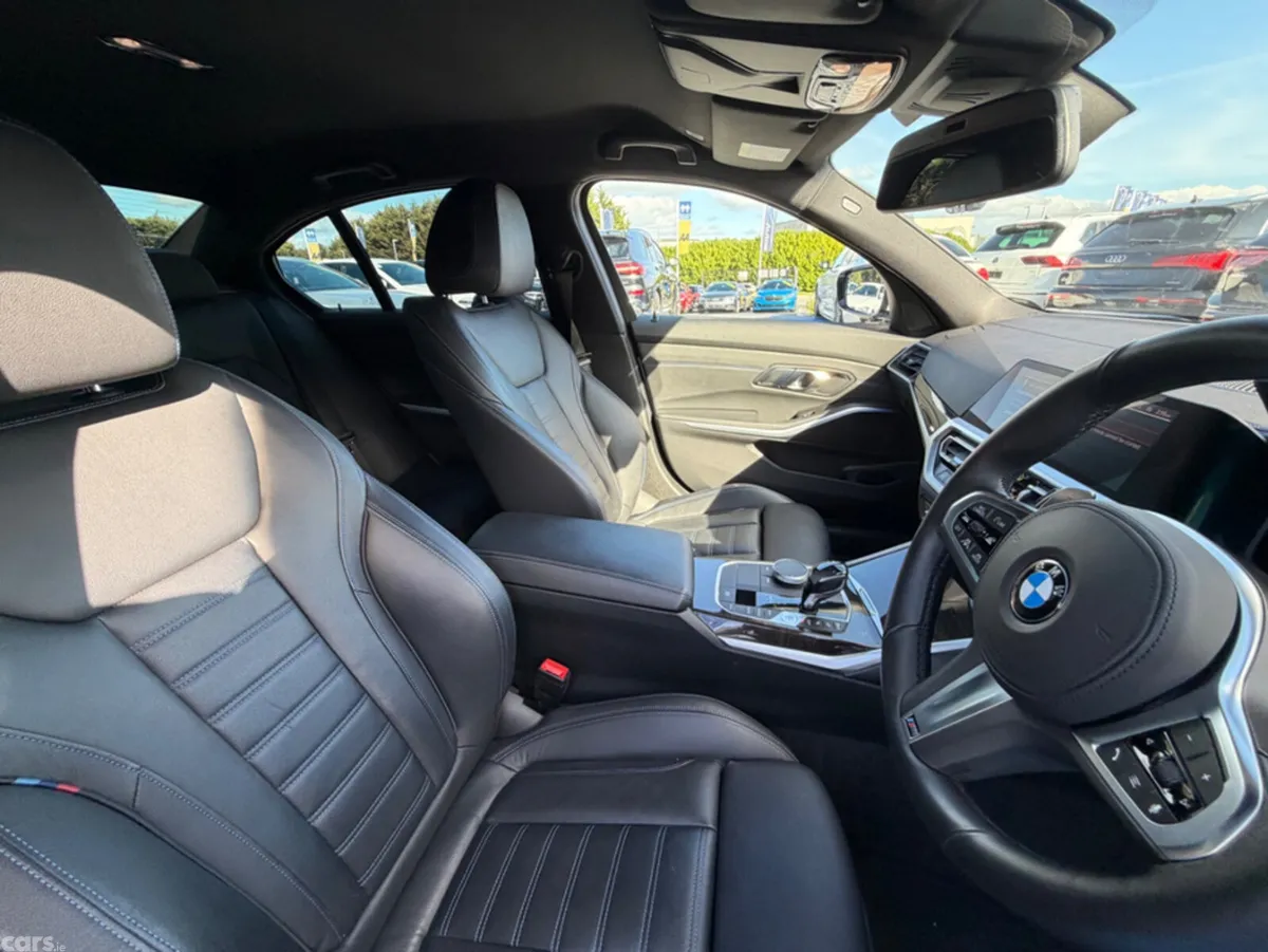 BMW 3-Series Saloon, Diesel, 2019, White