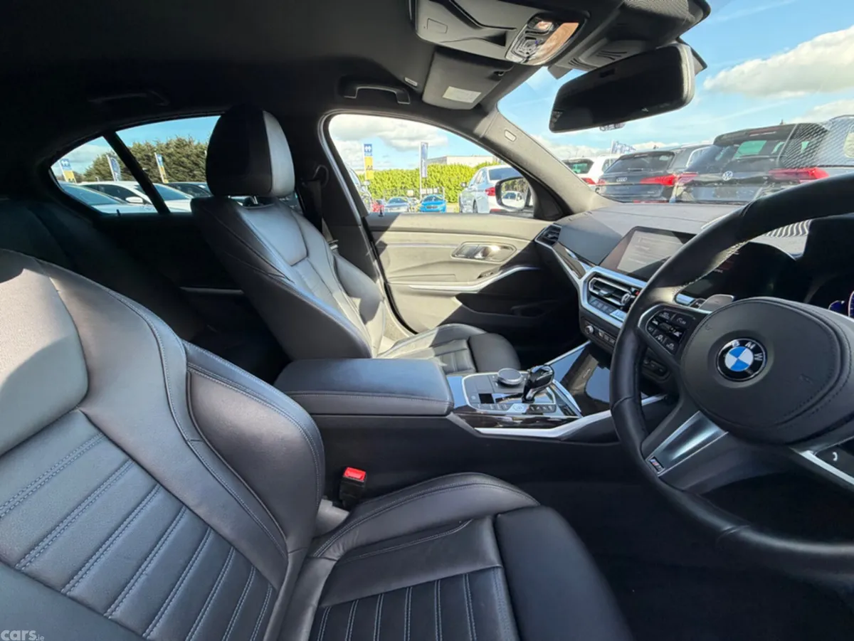 BMW 3-Series Saloon, Diesel, 2019, White
