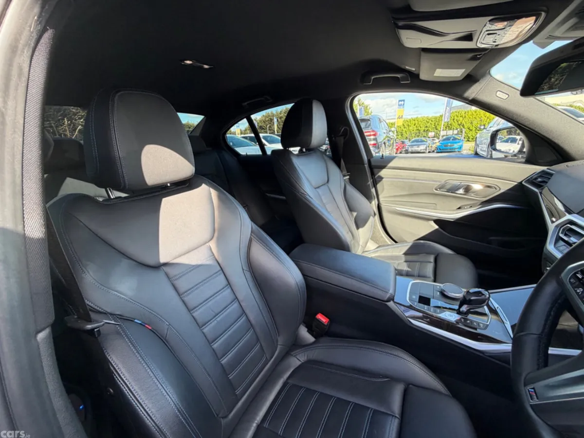 BMW 3-Series Saloon, Diesel, 2019, White
