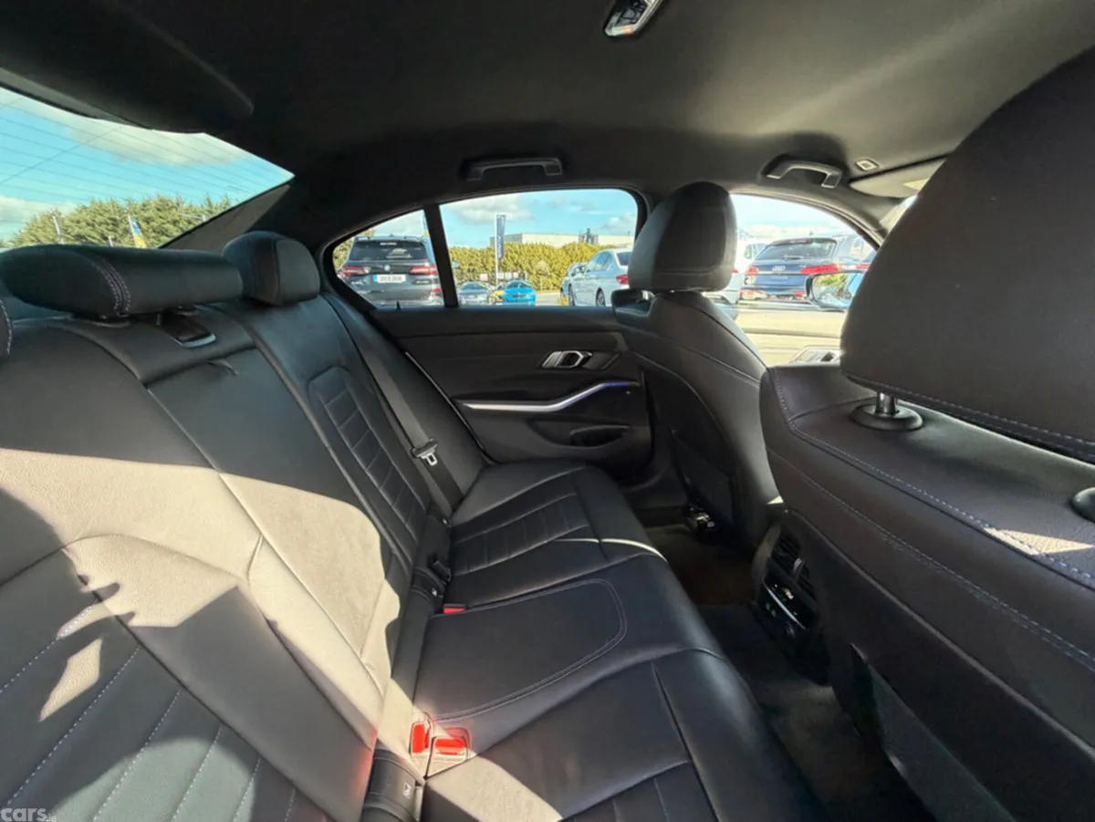 BMW 3-Series Saloon, Diesel, 2019, White