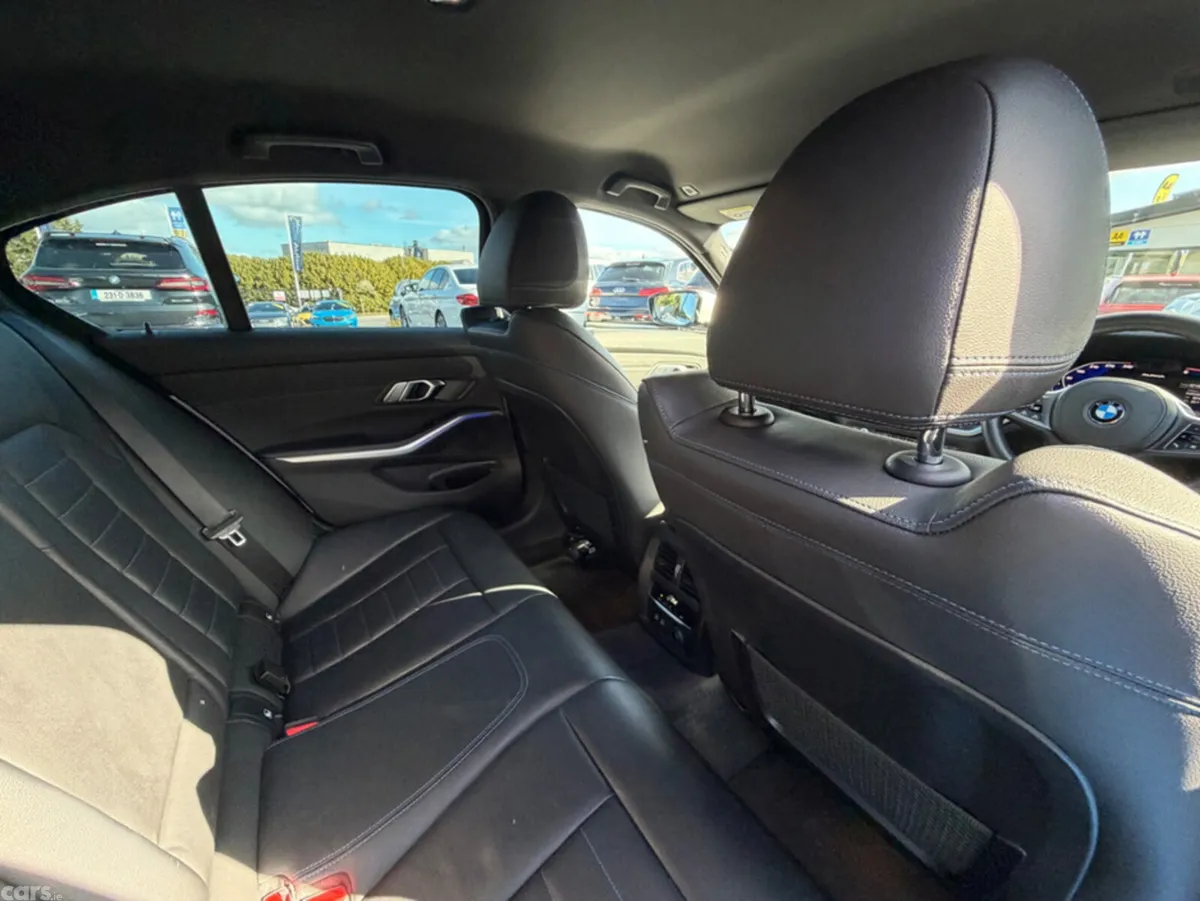 BMW 3-Series Saloon, Diesel, 2019, White