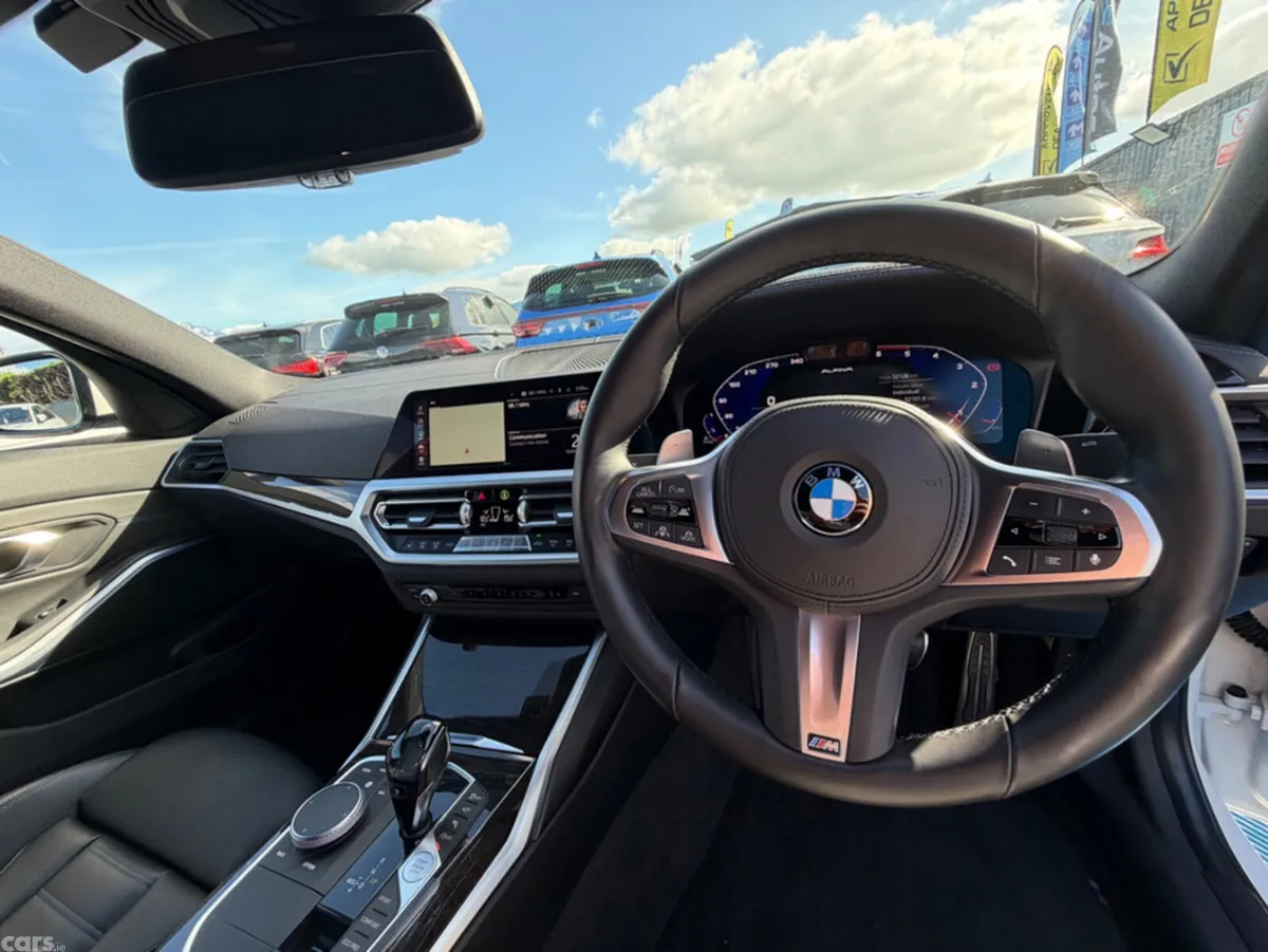 BMW 3-Series Saloon, Diesel, 2019, White