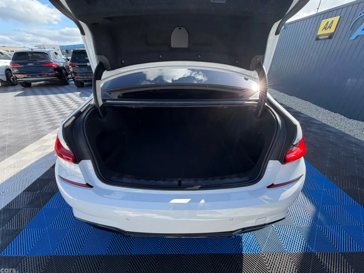 BMW 3-Series Saloon, Diesel, 2019, White