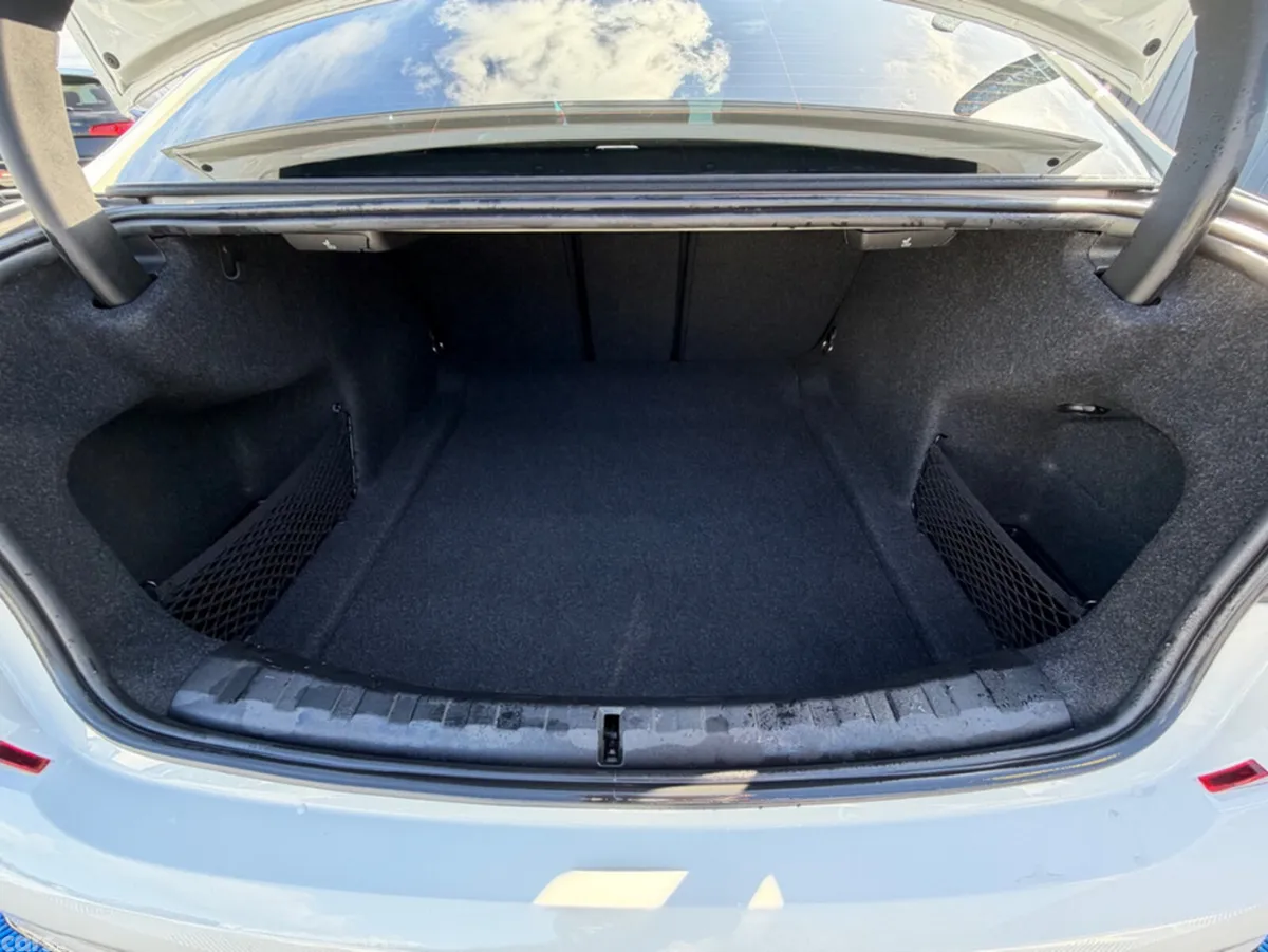 BMW 3-Series Saloon, Diesel, 2019, White