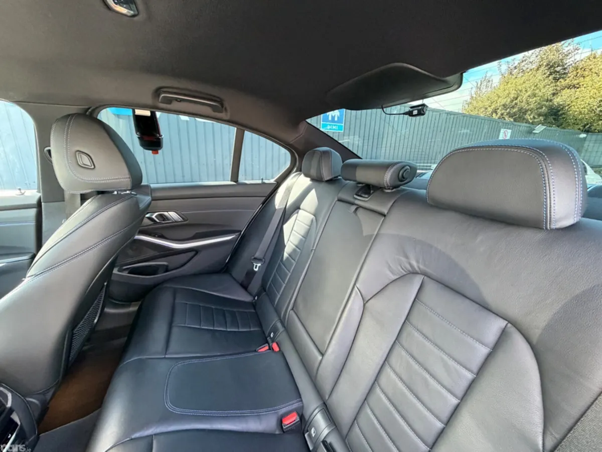 BMW 3-Series Saloon, Diesel, 2019, White