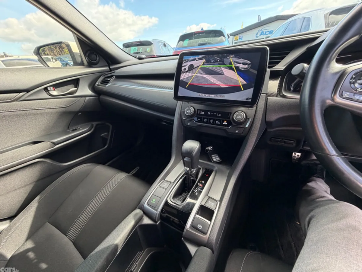 Honda Civic Saloon, Petrol, 2019, White