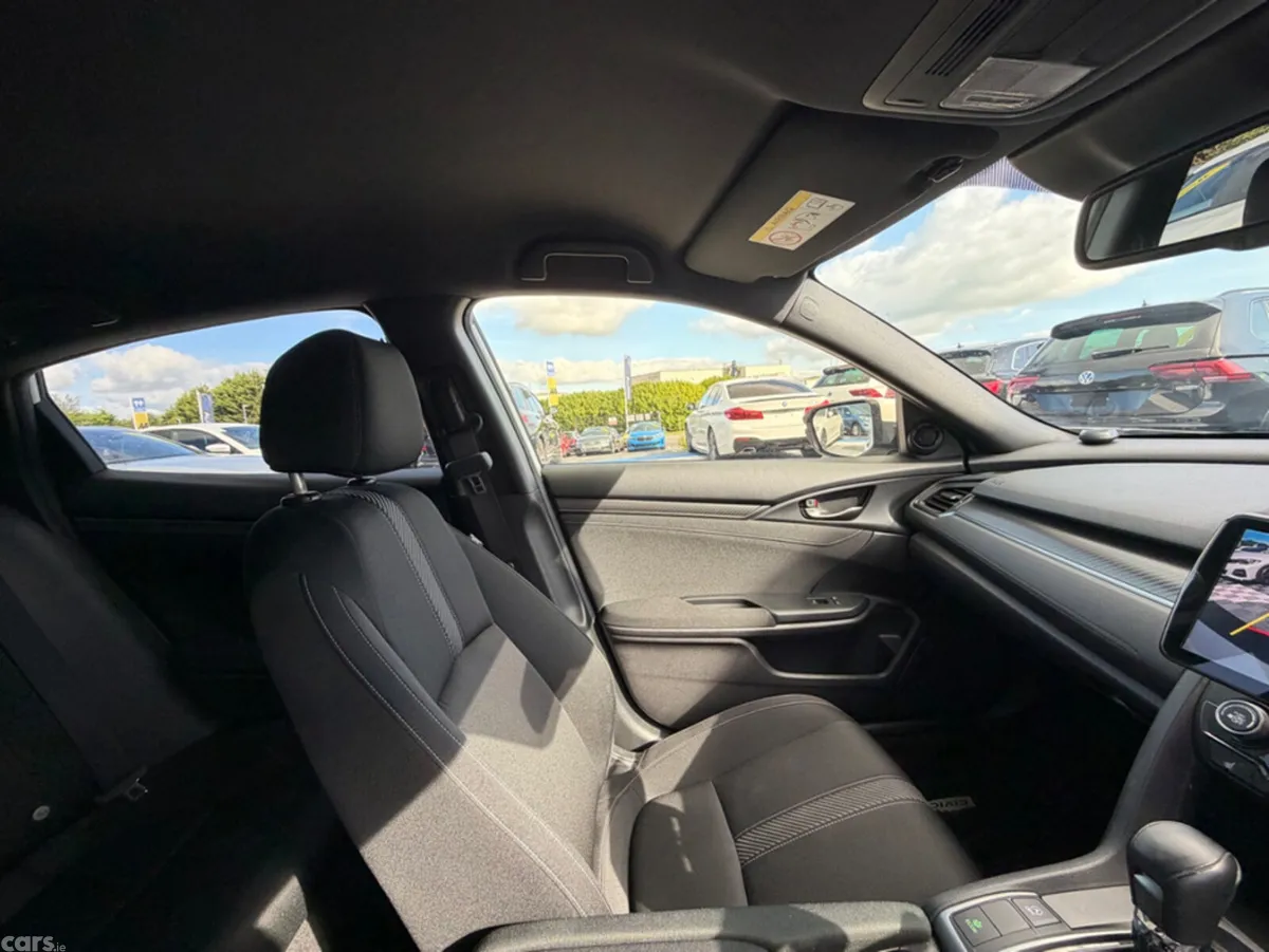 Honda Civic Saloon, Petrol, 2019, White
