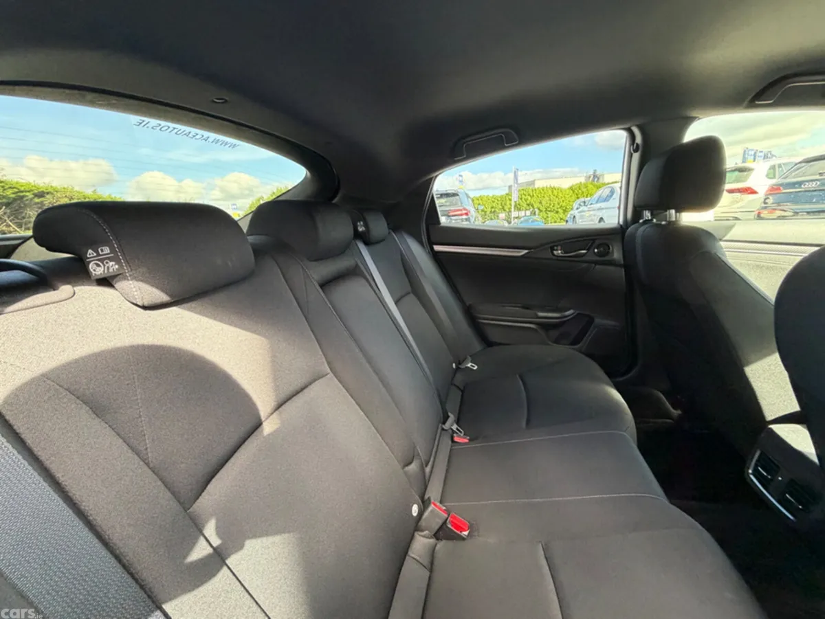 Honda Civic Saloon, Petrol, 2019, White